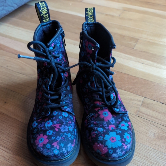 Dr. Martens canvas boots. Comfortable size 2 - Picture 2 of 6